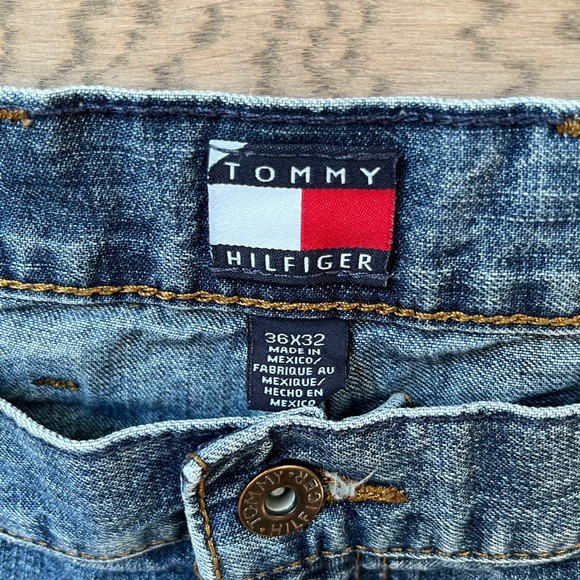 Vintage Tommy Hilfiger Jean Shorts - Picture 4 of 6